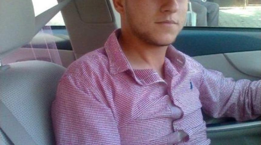 Otomobil Takla Attı, S&uuml;r&uuml;c&uuml; &Ouml;ld&uuml;