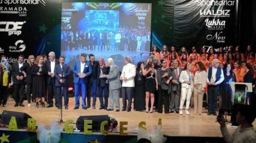 T&uuml;rk Sinemasının Efsanel Isimlerine 'yaşam Boyu Onur &Ouml;d&uuml;l&uuml;'