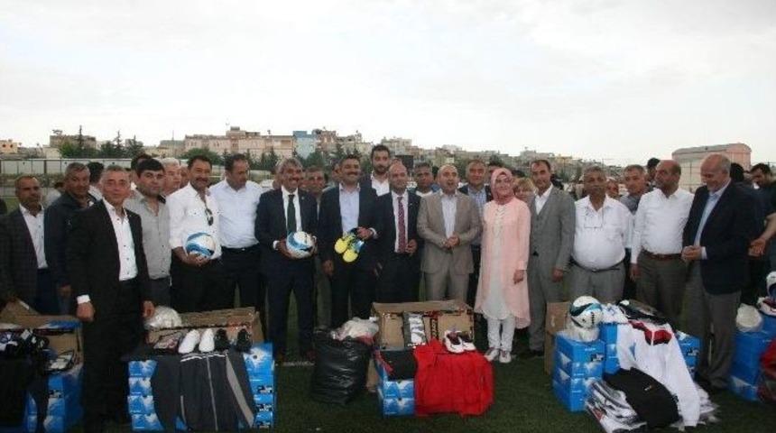 Belediyeden Amat&ouml;r Futbol Spor Kul&uuml;plerine Maddi Yardım