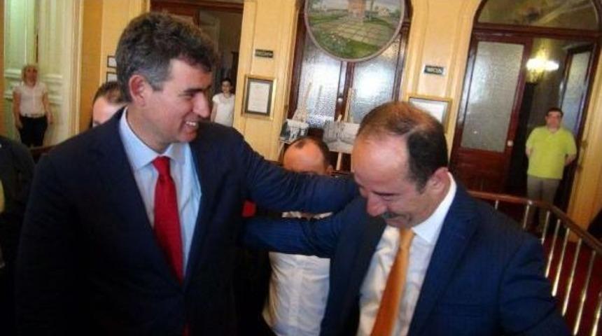 Feyzioğlu: Hangi Rejim Istihbarat &Ouml;rg&uuml;t&uuml;n&uuml; Vatandaşın &Uuml;zerine Salarsa Baskı Rejimidir