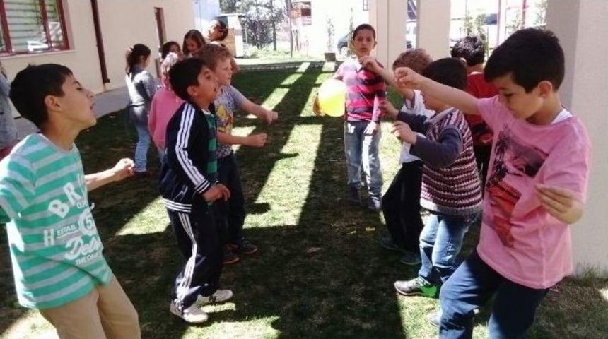 Kazan&rsquo;da &Ccedil;ocuklar &ldquo;şenlik&rdquo;te Buluştu