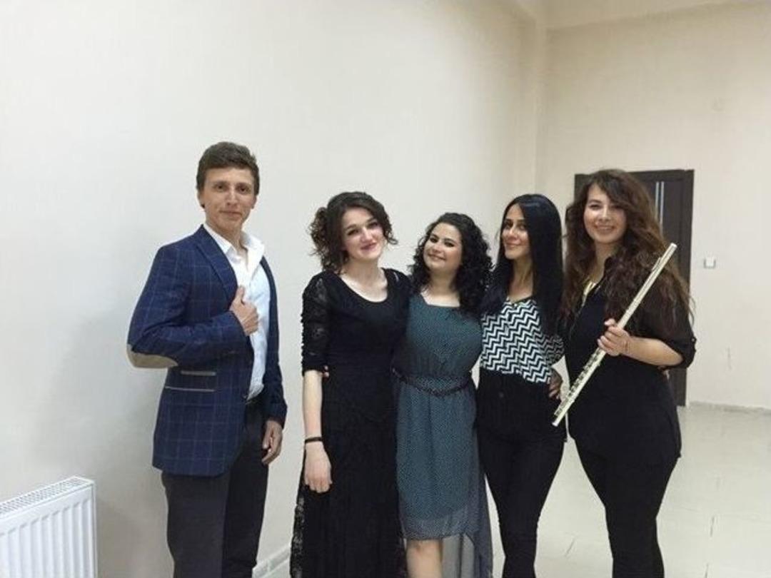 Patnos&rsquo;ta Şiir Ve M&uuml;zik Dinletisi