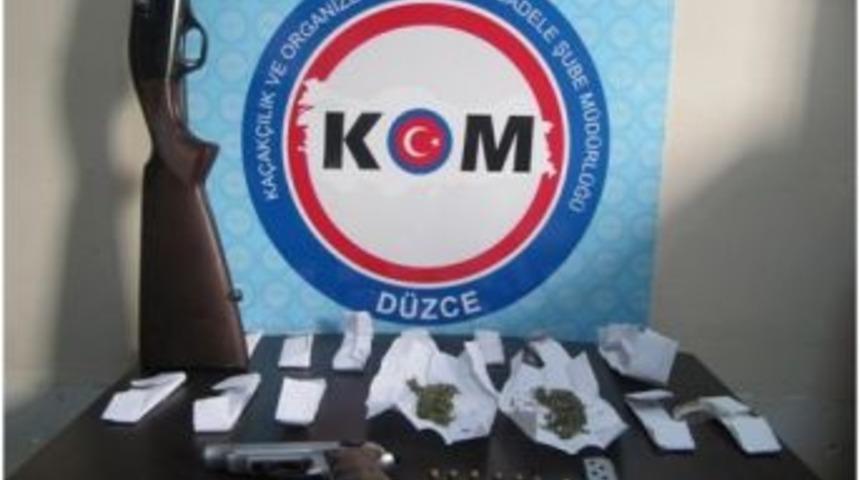 Polisten Uyuşturucuya Ge&ccedil;it Yok