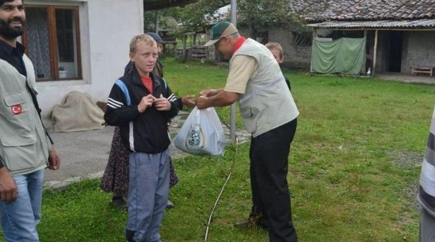 Manisa İhh Ramazan&rsquo;da Kazakistan Ve Arakan&rsquo;da