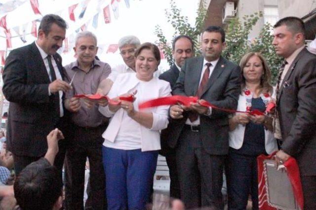 Eski Müvekkilinin Vurduğu Chp Adayı Seçim Bürosu Açılışı Yaptı