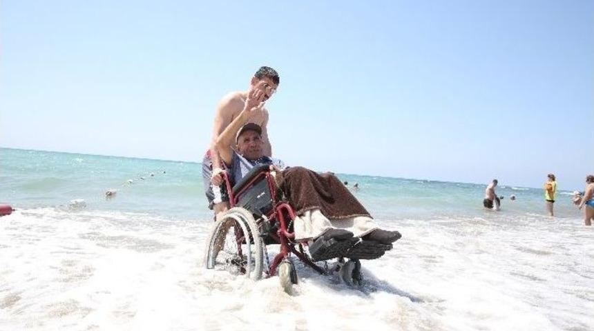 Engelliler Denizle Buluştu