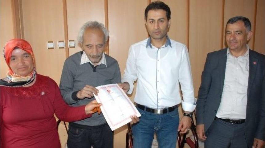 Gurbet&ccedil;i Hayırseverden Yardıma Muhta&ccedil; Aileye Ev