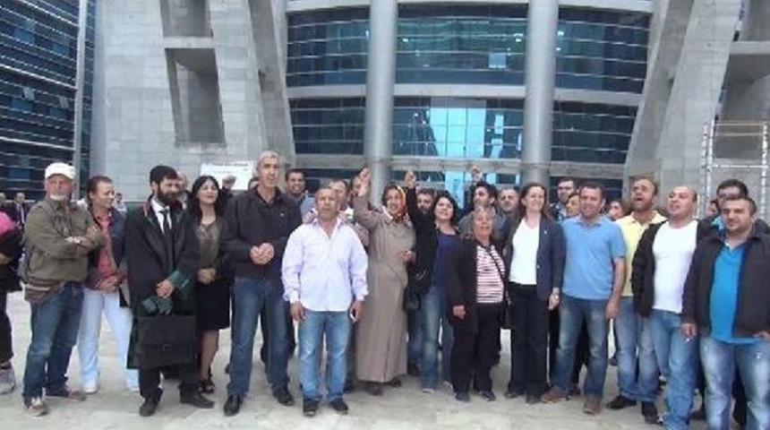 İş&ccedil;iler Mahkemenin Kararını Halaylarla Kutladı