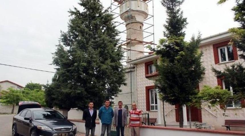 Tarihi Muratağa Camii&rsquo;nin Minaresi Onarılıyor