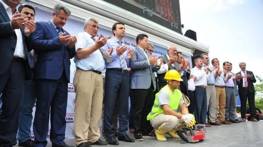 140 Kişi Kapasiteli Y&uuml;ksek &Ouml;ğretim &Ouml;ğrenci Yurdu&rsquo;nun Temel Atıldı