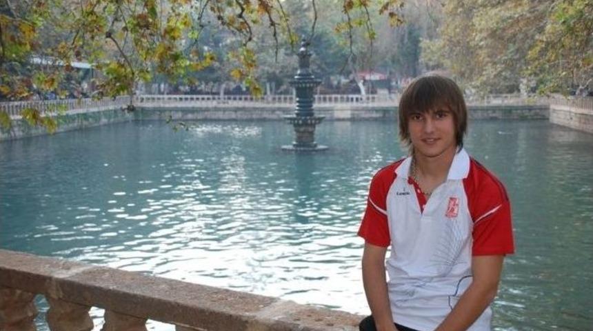 Nazilli Belediyespor, Emre İş&ccedil;iler&rsquo;i Transfer Etti