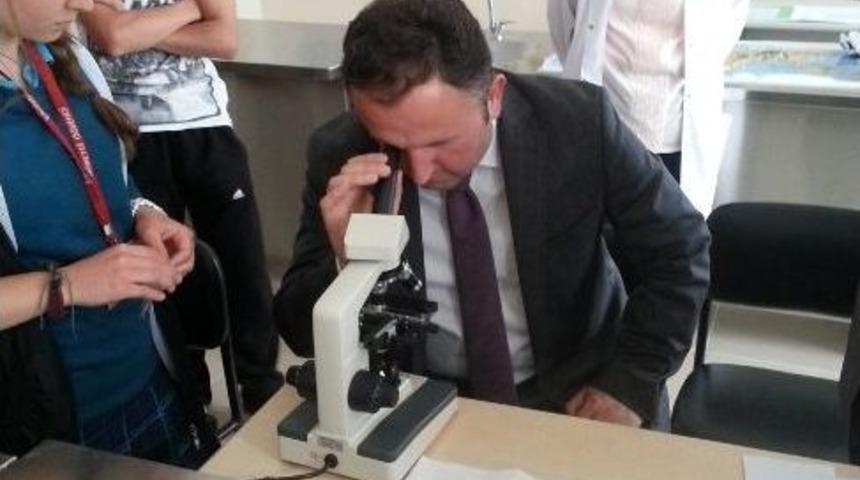 M&uuml;d&uuml;r Esen&rsquo;den &Ouml;ğrencilere S&uuml;rpriz Ziyaret