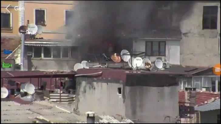 Fotoğraflar // Fatih'te 5 katlı binada yangın