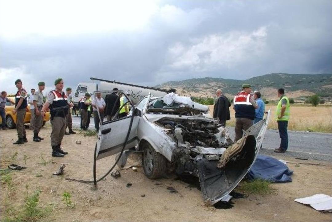 Yaşlı &Ccedil;ifti &Ouml;l&uuml;m Bile Ayıramadı