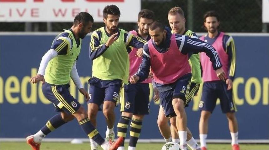 Fenerbah&ccedil;e, Kasımpaşa Ma&ccedil;ı Hazırlıklarını S&uuml;rd&uuml;rd&uuml;