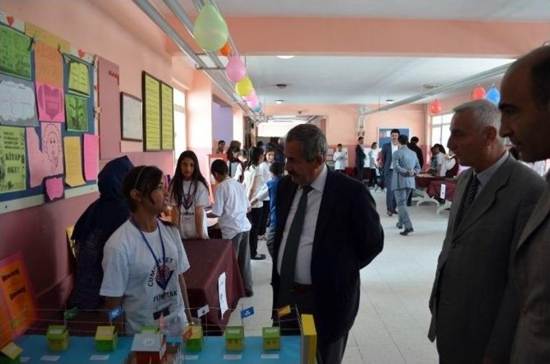 Adilcevaz&rsquo;da T&uuml;bitak Bilim Fuarı Sergisi