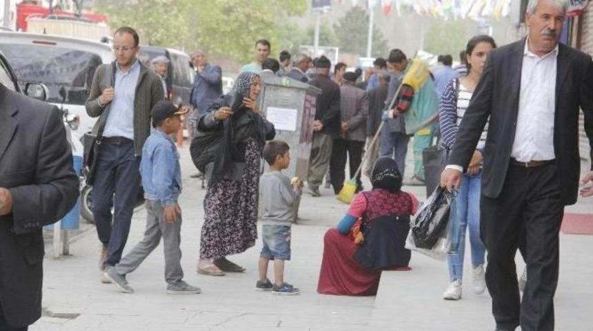 Hakkari&rsquo;de Dilenci Sorunu