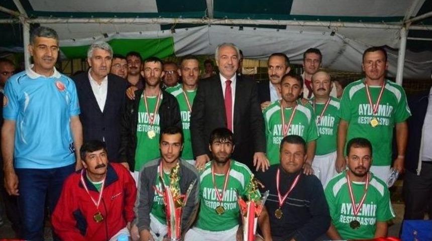 K&uuml;tahya&rsquo;da Bem-bir-sen Halı Saha Turnuvası Sona Erdi