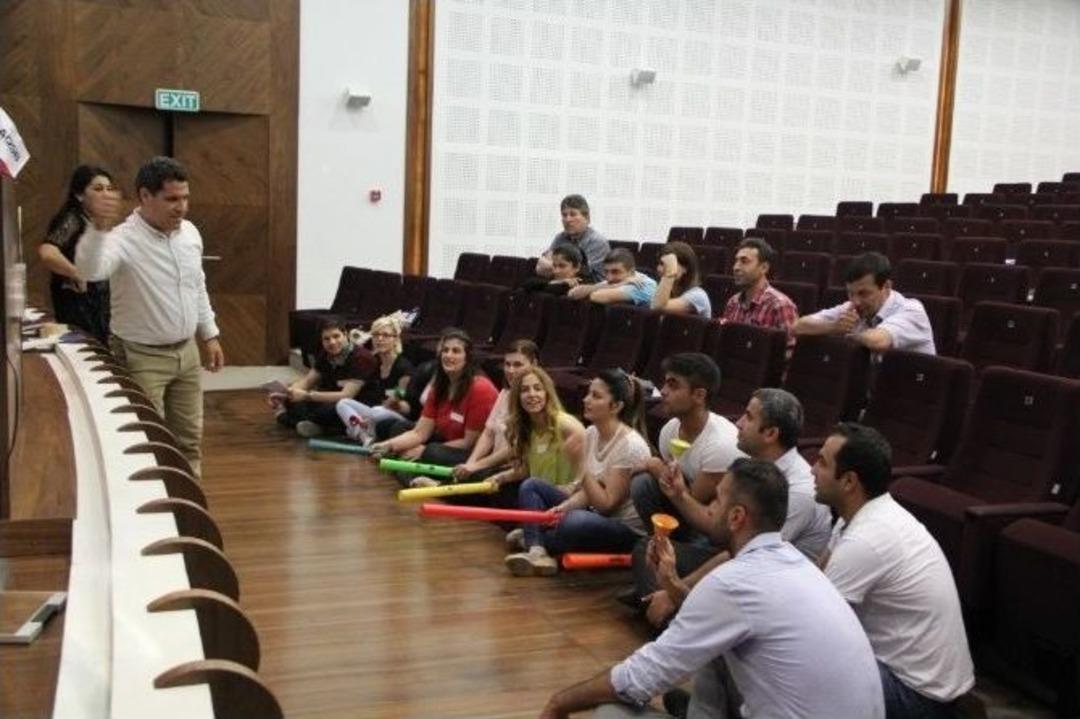 Aosb Akademi&rsquo;de Dersler S&uuml;r&uuml;yor