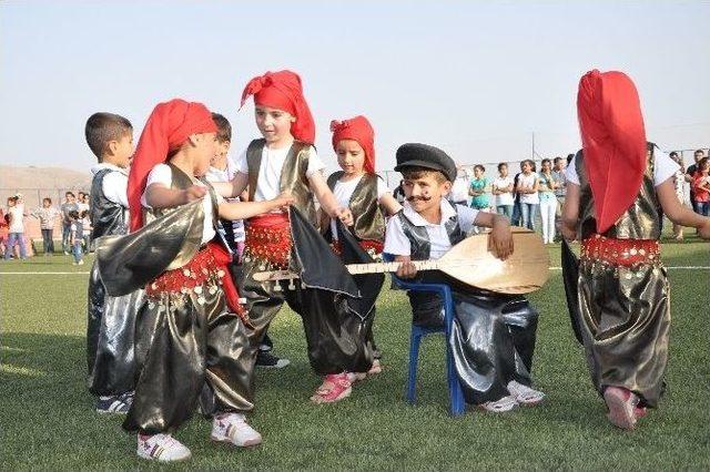 Anaokulu Öğrencilerinden Yılsonu Gösterileri