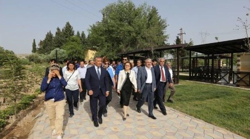 Nizip Karpuzatan Mesire Alanı &Ccedil;alışmasında Sona Yaklaşıldı