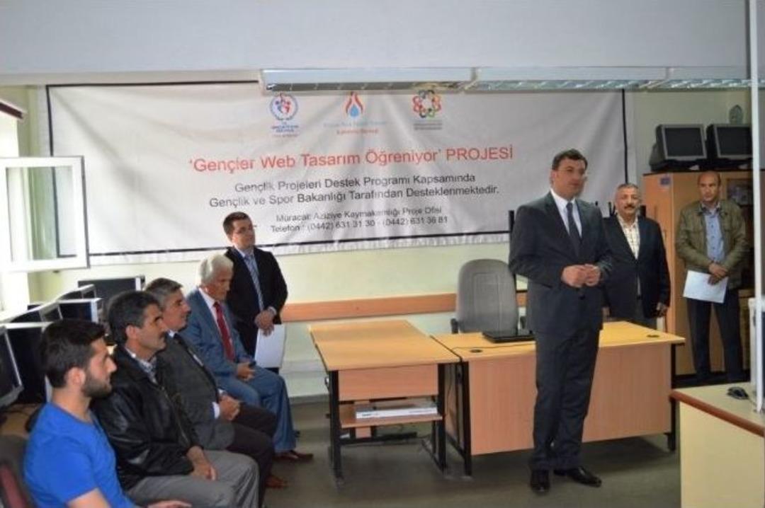 Web Tasarımı Kursu Sertifika T&ouml;reni D&uuml;zenlendi