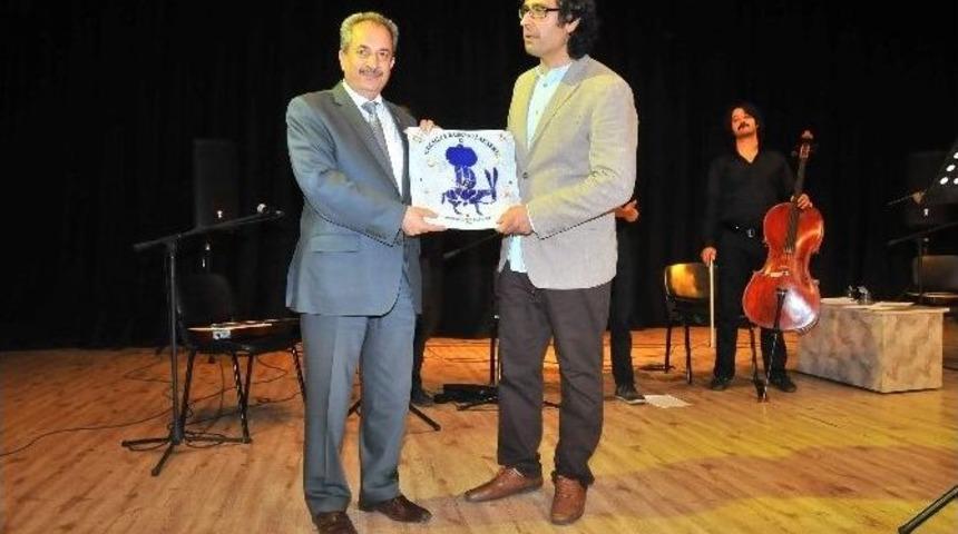 Necip Fazıl Kısak&uuml;rek Şiirlerle Anıldı