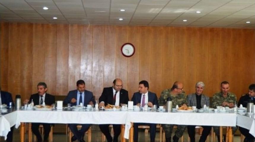 Aziziye&rsquo;de Kurum Amirleri Kahvaltıda Bir Araya Geldi