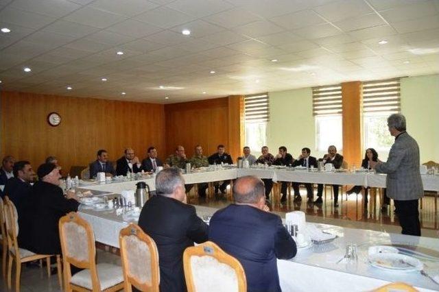 Aziziye&rsquo;de Kurum Amirleri Kahvaltıda Bir Araya Geldi 1