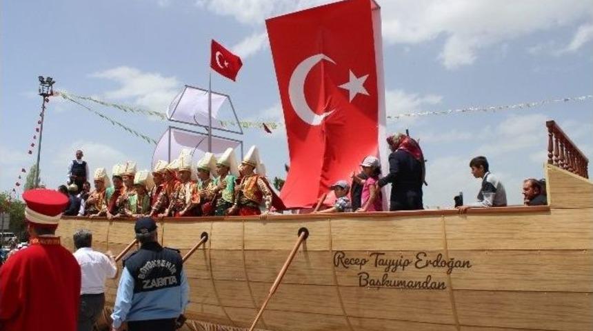 Erzurum&rsquo;da İstanbul&rsquo;un Fethinin 562. Yılı Coşkuyla Kutlandı