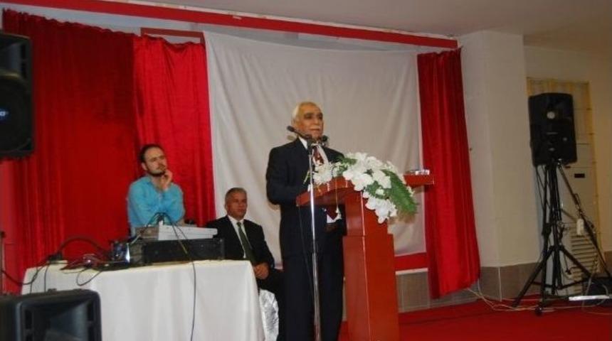 Yazar Mustafa Turan&rsquo;dan &rsquo;istanbul&rsquo;un Fethi Ve Manevi Değerler&rsquo; Konferansı