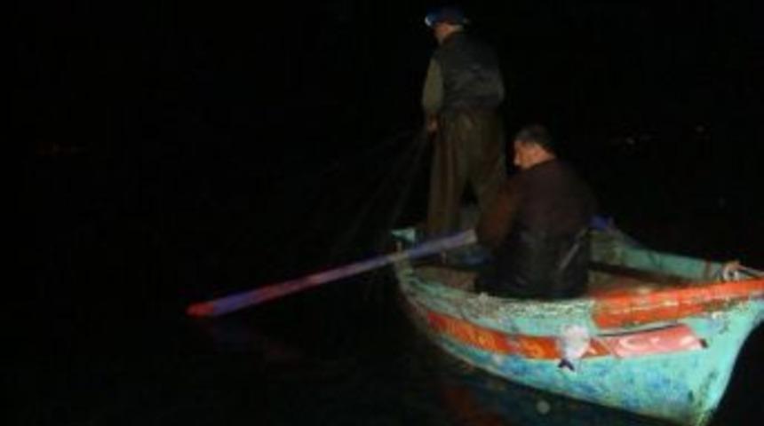 Jandarmadan Ka&ccedil;ak Balık Avına Ge&ccedil;it Yok