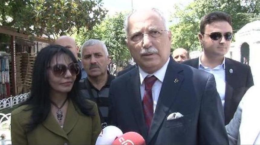 Eklemeddin İhsanoğlu "bir Fotoğraf, Bir Oy"