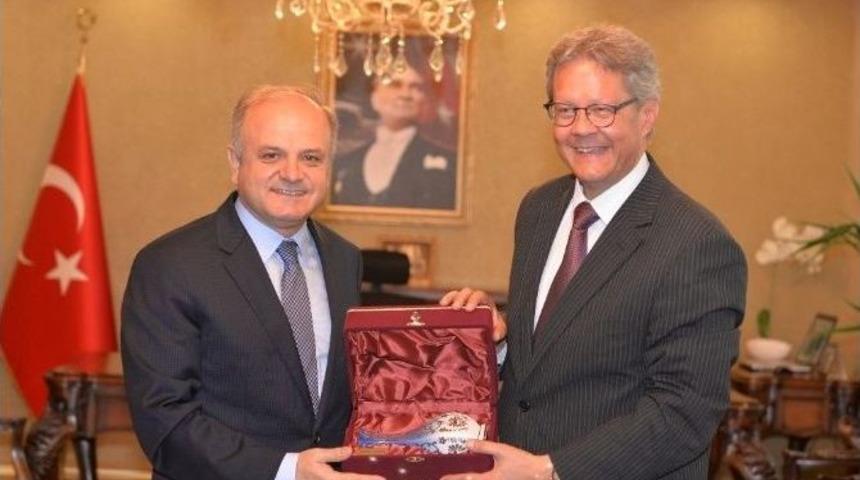 Hollanda B&uuml;y&uuml;kel&ccedil;isi Keller Mersin&rsquo;de