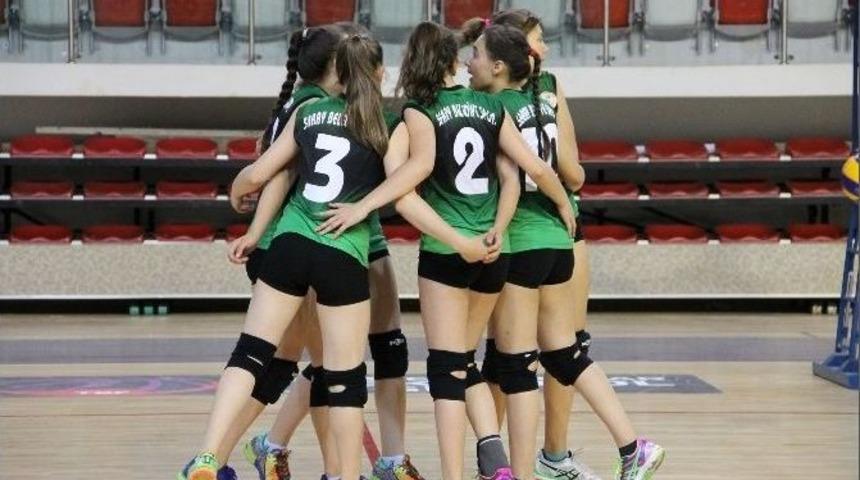 K&uuml;&ccedil;&uuml;k Kızlar Yarı Final Ma&ccedil;ları Yalova&rsquo;da Başladı