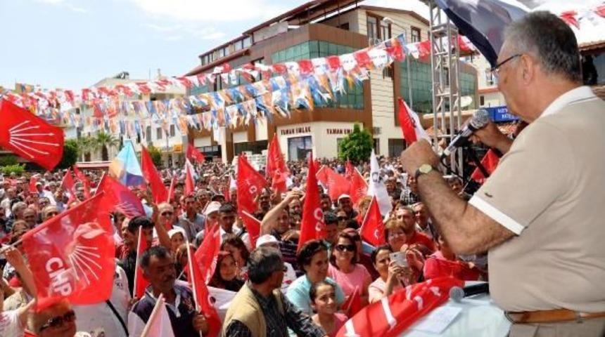 Deniz Baykal: Ma&ccedil;ın Hakemi Top Koşturuyor