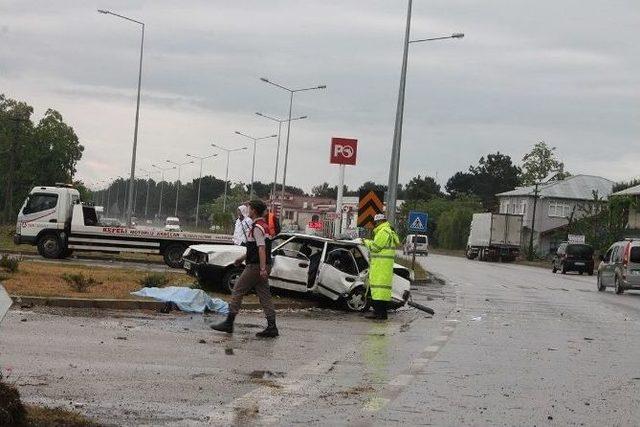 Terme’de Kaza: 1 Ölü, 4 Yaralı