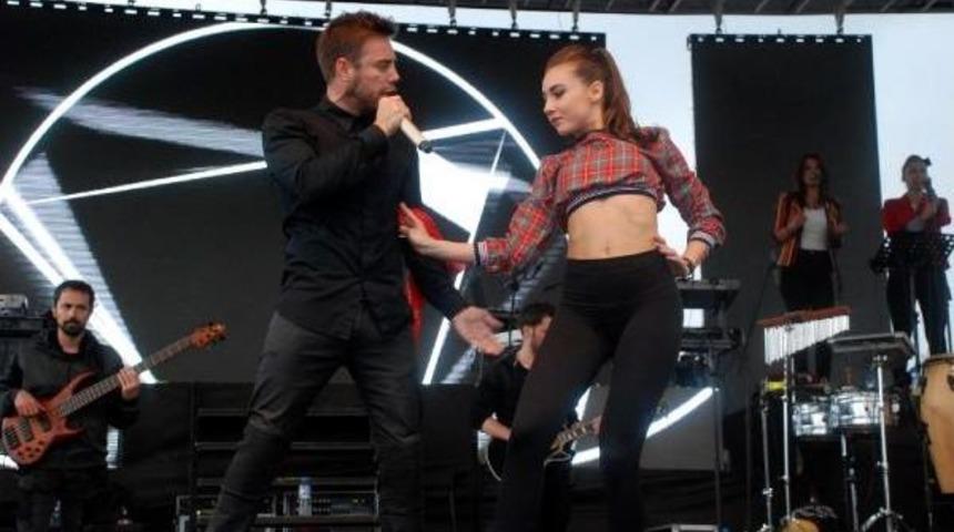 Murat Dalkılı&ccedil;, Kastamonu'da &Uuml;niversitelileri Coşturdu