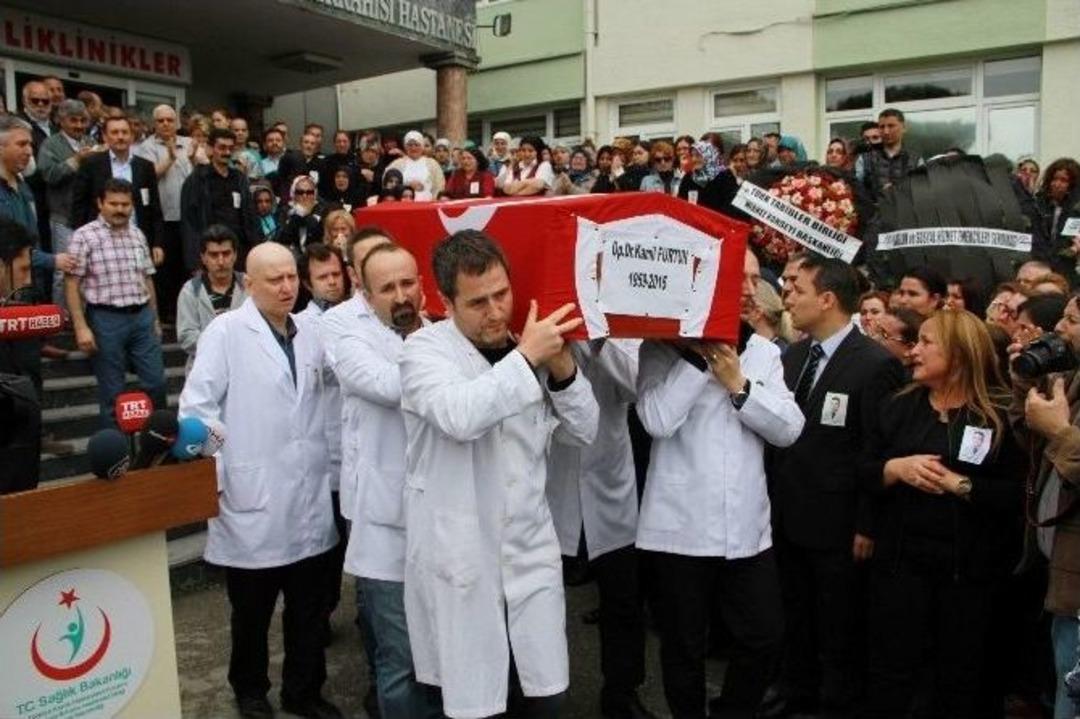 Doktora G&ouml;zyaşı