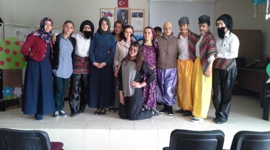 Diyadin&rsquo;de "keloğlan Ve Bilge Eşeği" Tiyatro Oyunu Sahnelendi