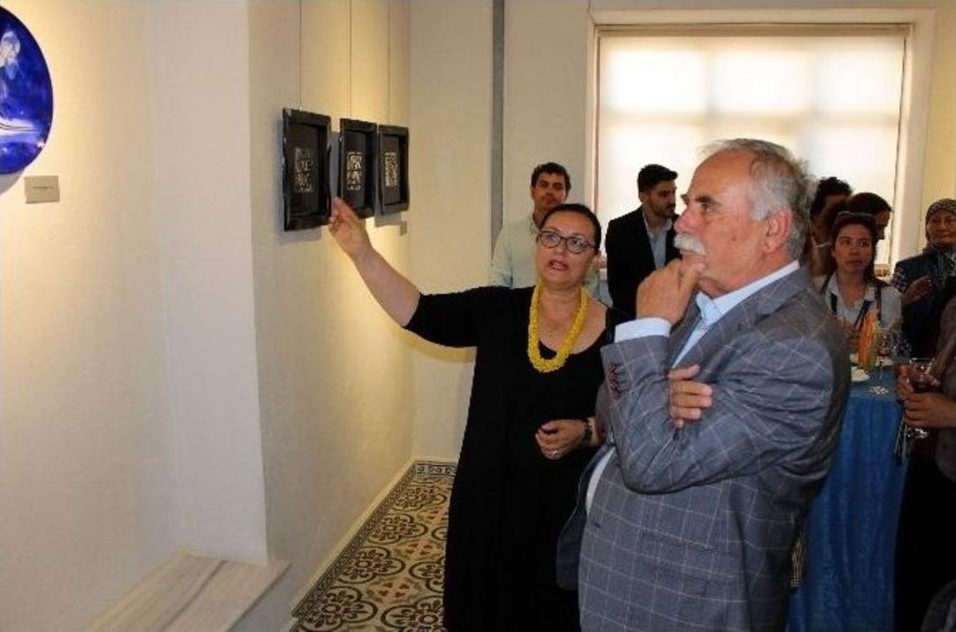 Uluslararası Seramik Sanat&ccedil;ısı Zehra &Ccedil;obanlı &Ccedil;anakkale&rsquo;de Sergi A&ccedil;tı