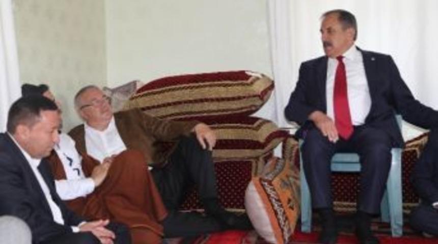 Ensarioğlu Bağlar&rsquo;da Se&ccedil;menlerle Bir Araya Geldi