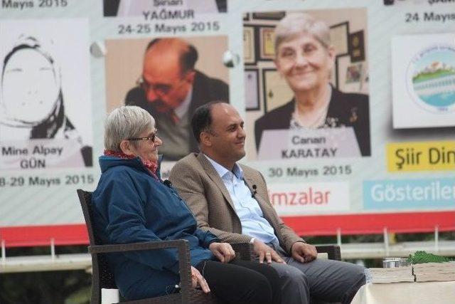 Prof. Dr. Canan Karatay Beyşehir’de Kitaplarını İmzaladı