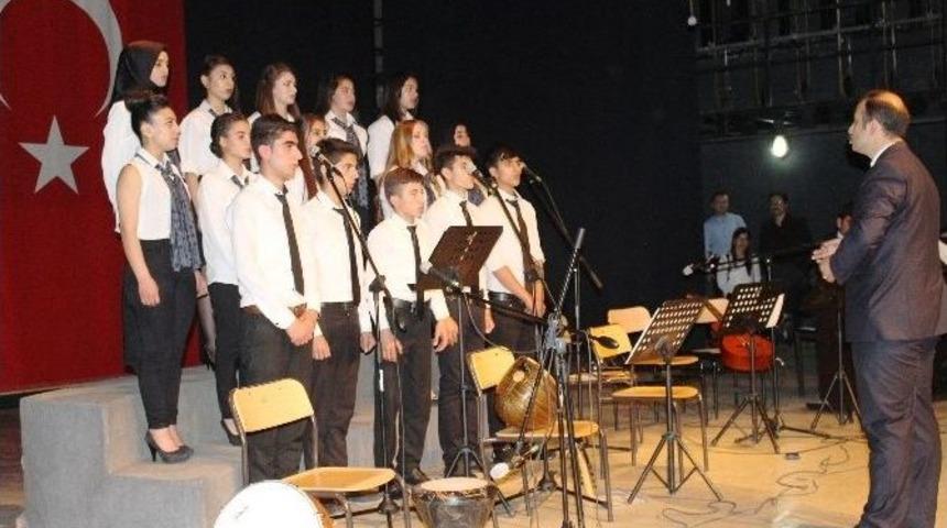 Iğdır G&uuml;zel Sanatlar Lisesi&rsquo;nin Bahar Ve Gen&ccedil;lik Programı