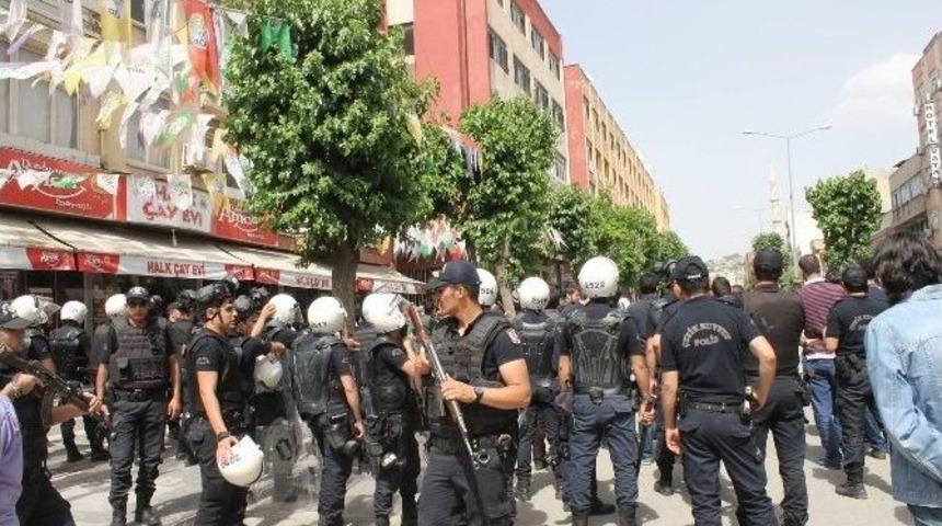 Siirt&rsquo;te Ak Parti&rsquo;li Kadınlara Saldıran Zanlı Yakalandı