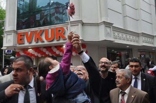 Bakan Avcı Çocukları Sevdi