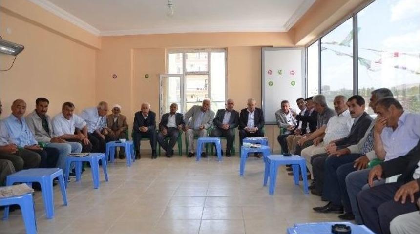 Muhtarlar Silvan&rsquo;da Yaşanan Olaylarla İlgili Arabuluculuk Rol&uuml;n&uuml; &Uuml;stlendi