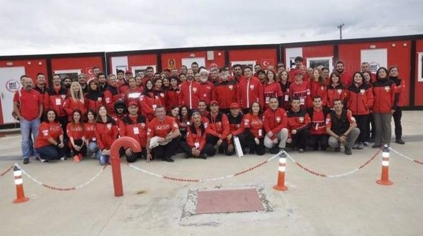 Akut Başkanı Nasuh Mahruki Afyonkarahisar&rsquo;da &ldquo;akut Merkezini&rdquo; A&ccedil;tı