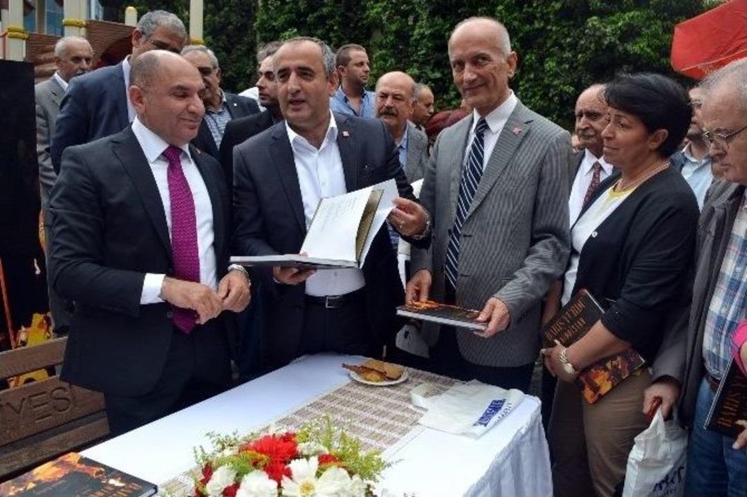 Chp Kocaeli Milletvekili Adayı Tahsin Tarhan Kitabını Tanıttı