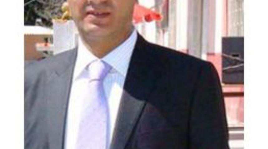 Ek Ders &Uuml;cretini Hesabına Aktaran M&uuml;d&uuml;r Yardımcısına 1 Yıl Hapis